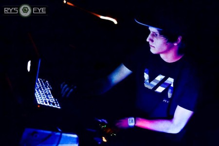 groove_status