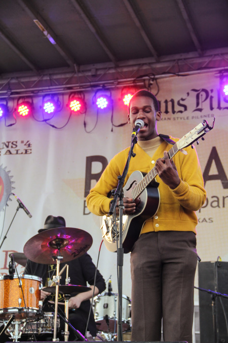 Leon-Bridges-8