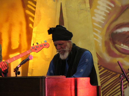 Dr. Lonnie Smith