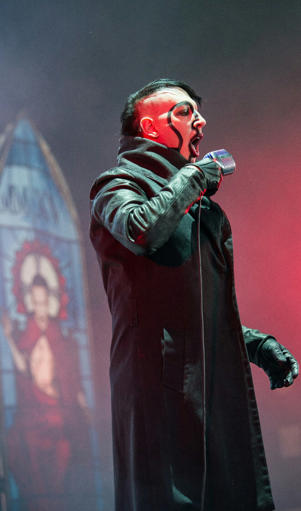 Manson10